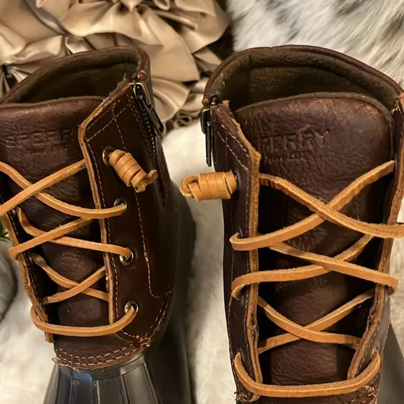 Sperry Hightop Lace Up Zipper Saltwater Ankle Duck Boots Sz 7