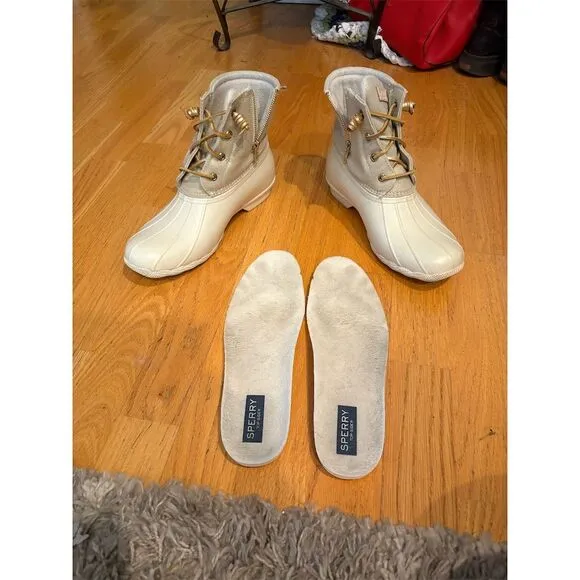 Sperry Women's Ankle Snow Boots Size 10 Ivory Metallic Winter Casual