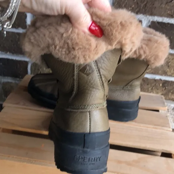 Sperry Women's Maritime Olive Green Leather Winter Boots