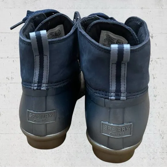 Sperry Women's Saltwater 2-Eye Nubuck Duck Boots Navy Blue Size 7