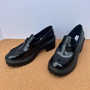 Steve Madden Alden Black Paten Leather Healed Loafer Women’s Size 9.5 Y2…