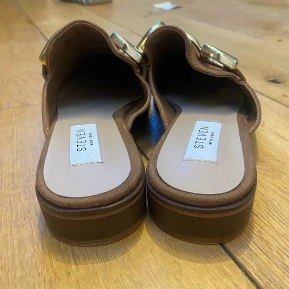 Steve Madden Faux Suede Slip on Loafers in Camel Tan