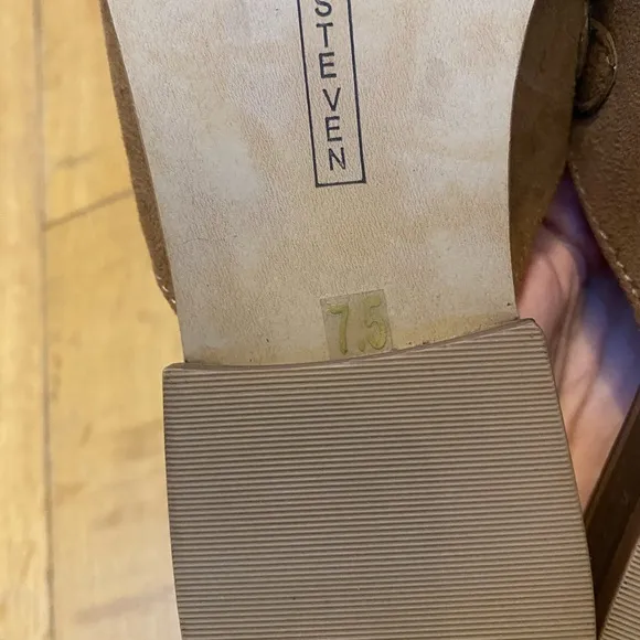Steve Madden Faux Suede Slip on Loafers in Camel Tan