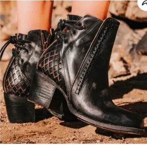 Steven by Freebird Dreamer Black Ankle Boots