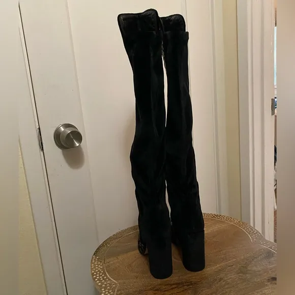 Stuart Weitzman Alljill Sequin Black Velvet 5050 Knee High Heeled go-go Boot
