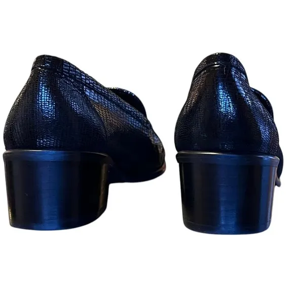Stuart Weitzman Embossed Snakeskin Loafer Womens Tassel Block Lug Heel Sz 8.5 B