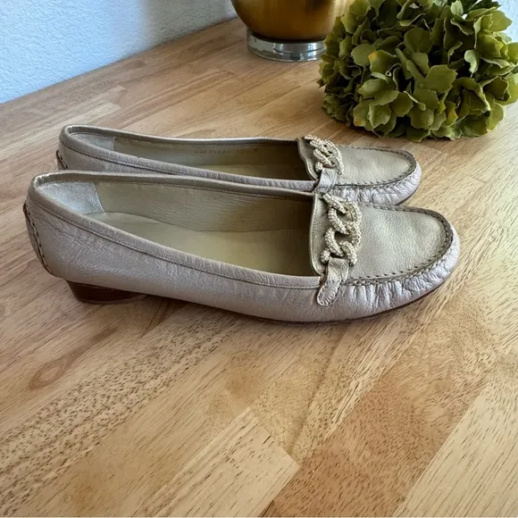 Stuart Weitzman Lightly Gold Metallic Flats Moccasins Size 10.5