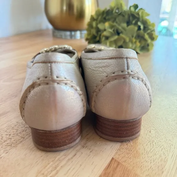 Stuart Weitzman Lightly Gold Metallic Flats Moccasins Size 10.5