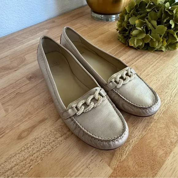 Stuart Weitzman Lightly Gold Metallic Flats Moccasins Size 10.5