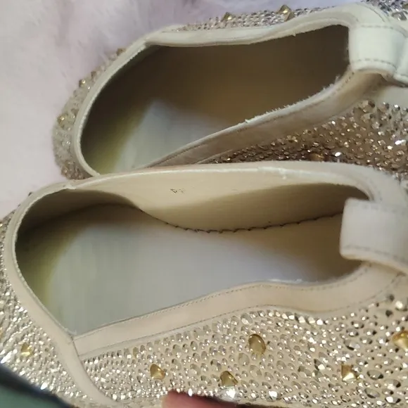 Stuart Weitzman ROCKON Gold Studded Espadrilles Size 6