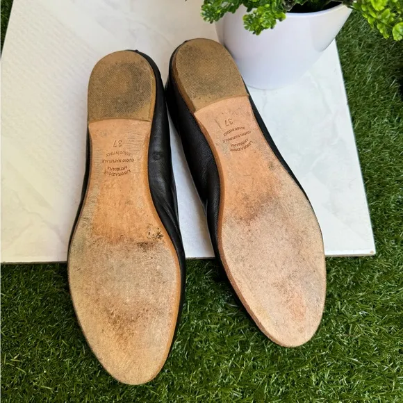 Summit by White Mountain Black Leather BALLERINA Flats size  US 7 women