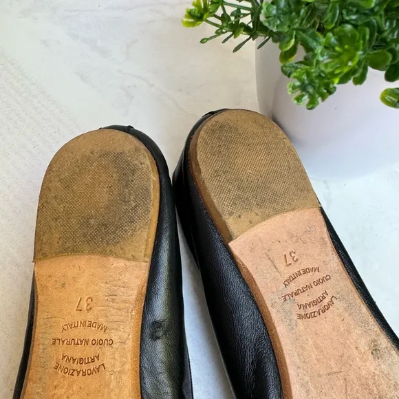 Summit by White Mountain Black Leather BALLERINA Flats size  US 7 women