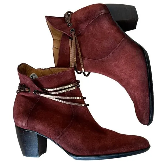 Sundance Burgundy Suede Ankle Booties SIZE 9.5 Boots Italian Chain Detail $275
