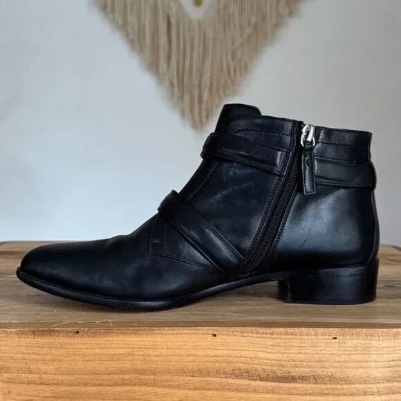 Tabitha Simmons Windle Black Leather Pointy Toe Silver Buckle  Ankle Boot Size 8