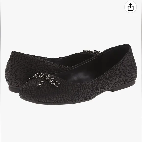 Tahari Women's Black Leather INCA Flats w/ Chain Bow