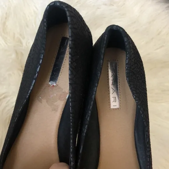 Tahari Women's Black Leather INCA Flats w/ Chain Bow