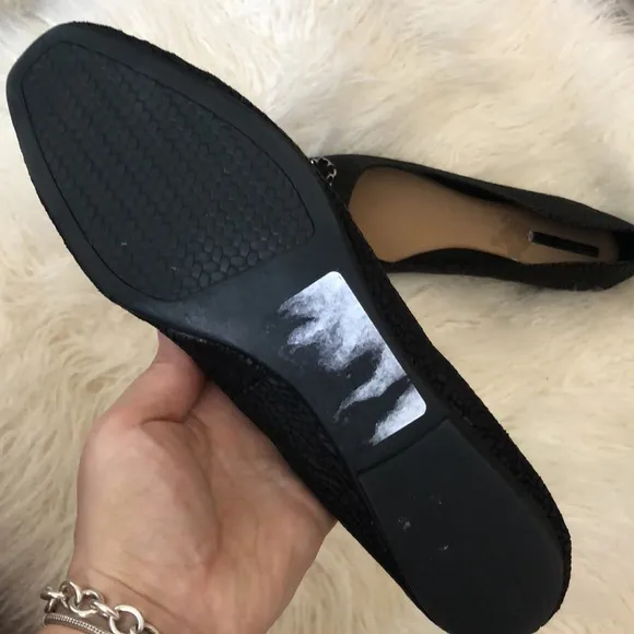 Tahari Women's Black Leather INCA Flats w/ Chain Bow