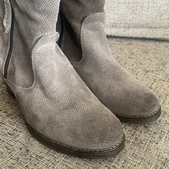 Taos Standout Ankle Boots Size 7- 7.5