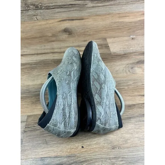 Thierry Rabotin Gray Florida Print Leather Slide On Flat Shoes Women’s 6…