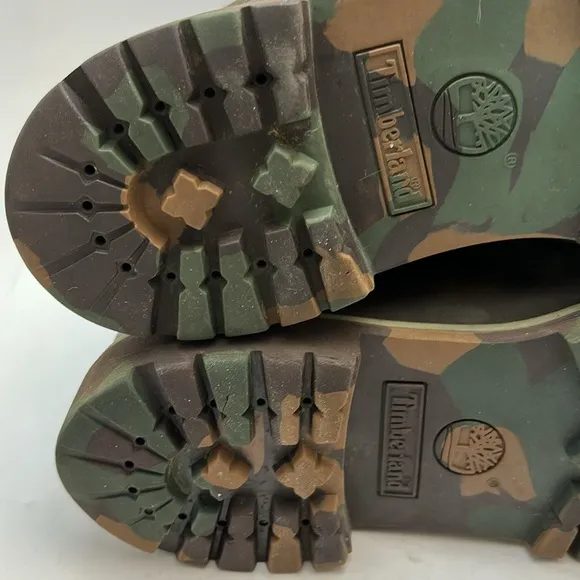 Timberland Men’s Boots size 9 US Brown Camo Soles 6662B / 3340