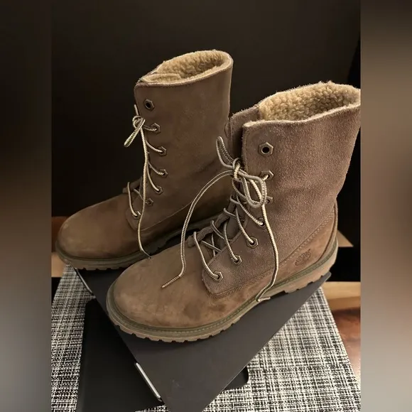 Timberland Teddy’s Fleece Fold Down Boots Women’s