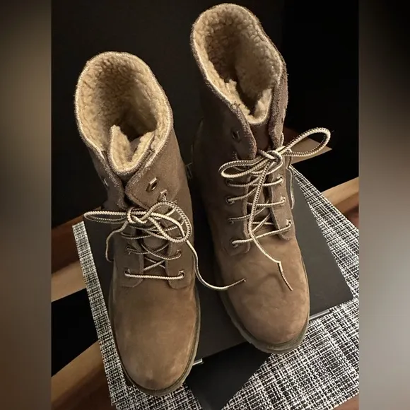 Timberland Teddy’s Fleece Fold Down Boots Women’s