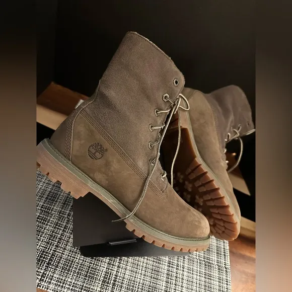 Timberland Teddy’s Fleece Fold Down Boots Women’s
