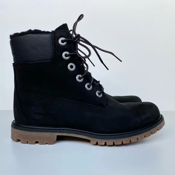 Timberland Women’s Fleece Lined Boots