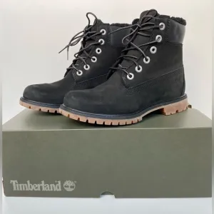 Timberland Women’s Fleece Lined Boots