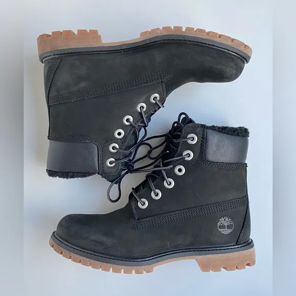Timberland Women’s Fleece Lined Boots