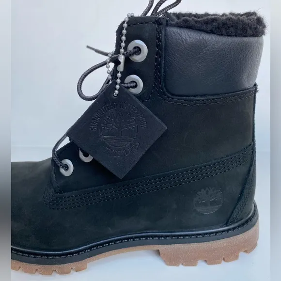 Timberland Women’s Fleece Lined Boots