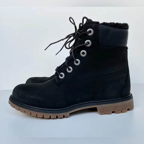 Timberland Women’s Fleece Lined Boots