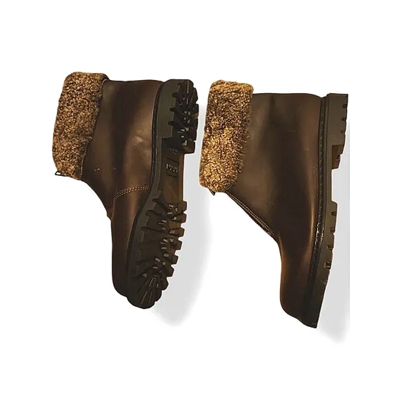Timberland Women's Teddy Top Fleece  Boots Size 9 Brown
