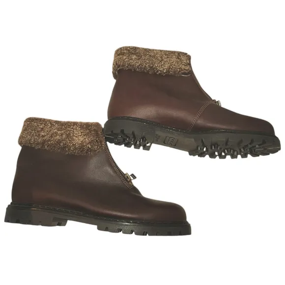 Timberland Women's Teddy Top Fleece  Boots Size 9 Brown