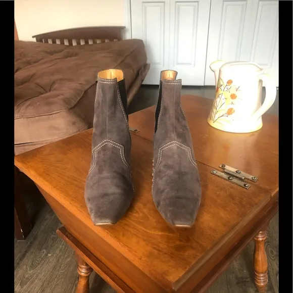 TOD’S brown/black suede low-heeled booties