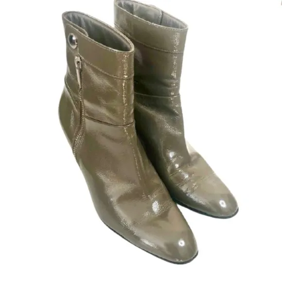 Tod's Patent Ankle Boots Made in Italy - Taupe - EU 37.5