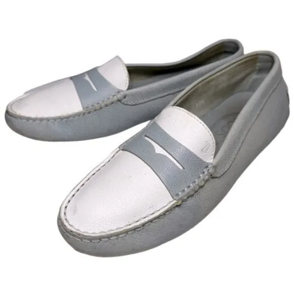 Tod’s Women’s Size 38.5 7.5 Blue White Pebbled Leather Nub Bottom Penny Loafers