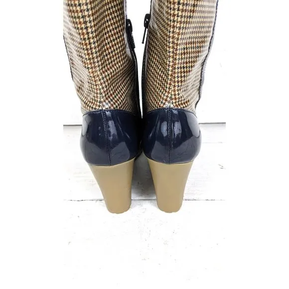 Tommy Hilfiger houndstooth blue patent tall wedge rain boots 8 M