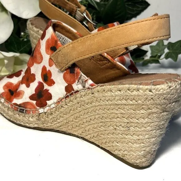 Toms Poppy Monica Wedge