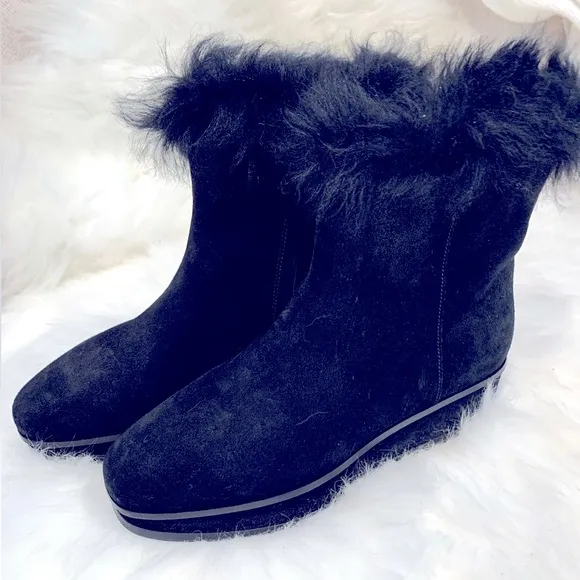 TORY BURCH BOOT GORGEOUS SUEDE,FUR &amp; SHERLING STYLE WEDGE HEEL NWOT SIDE ZIPPER