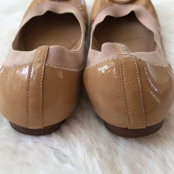 TORY BURCH • Caroline Nude Patent Leather Ballet Flats Stretch Size 5.5