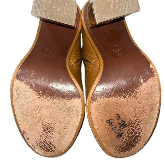 Tory Burch Gabrielle Elegant Tan Ankle Boots Size 9M