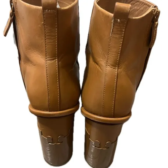 Tory Burch Gabrielle Elegant Tan Ankle Boots Size 9M