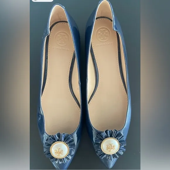 Tory Burch Melody Navy Patent Leather Logo Pearl Bow Pointed Toe Flats Womens 7