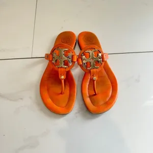 Tory Burch Miller Orange Leather Thong Sandals Size 8.5