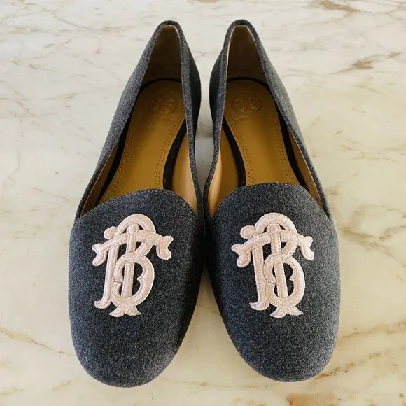 TORY BURCH Solid Gray Fabric Loafer Flats Large Logo - US 6.5
