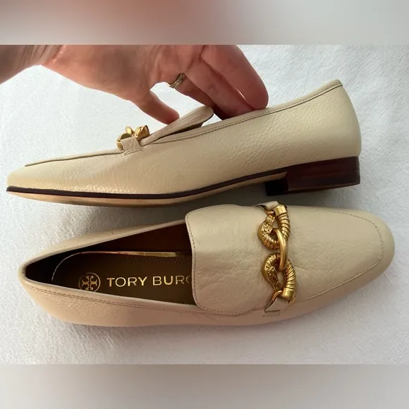 Tory Burch Women's Jessa Apron Toe Loafers in Cream Size 7.5 New