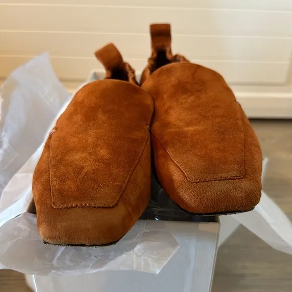 *TOTEME*  The Travel suede loafers slip on flats size 7.5 COGNAC