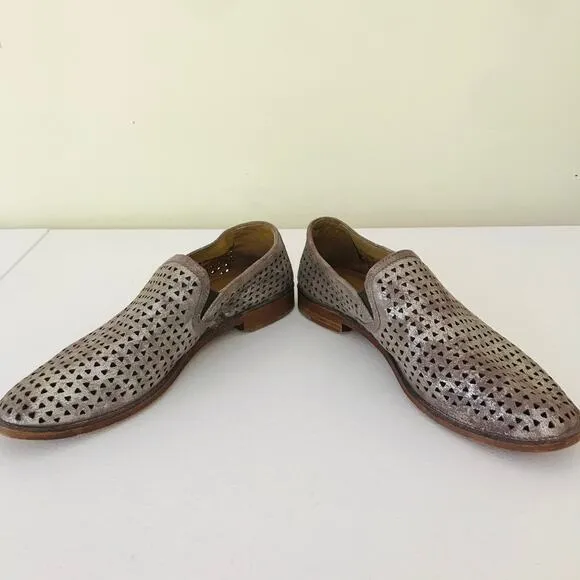Trask Ali Perforated Metallic Loafer Flats Gray Silver Women's Size 7.5