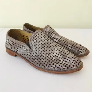 Trask Ali Perforated Metallic Loafer Flats Gray Silver Women's Size 7.5